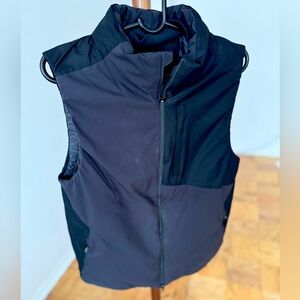 Lululemon El Primo Primaloft Men's Sleeveless Puffer Vest in Black and Charcoal